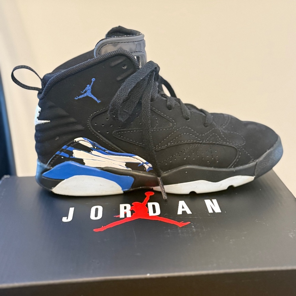 Nike Boys’ Air Jordan Jumpman MVP Shoes Black/Blue/White Size 13c with box
